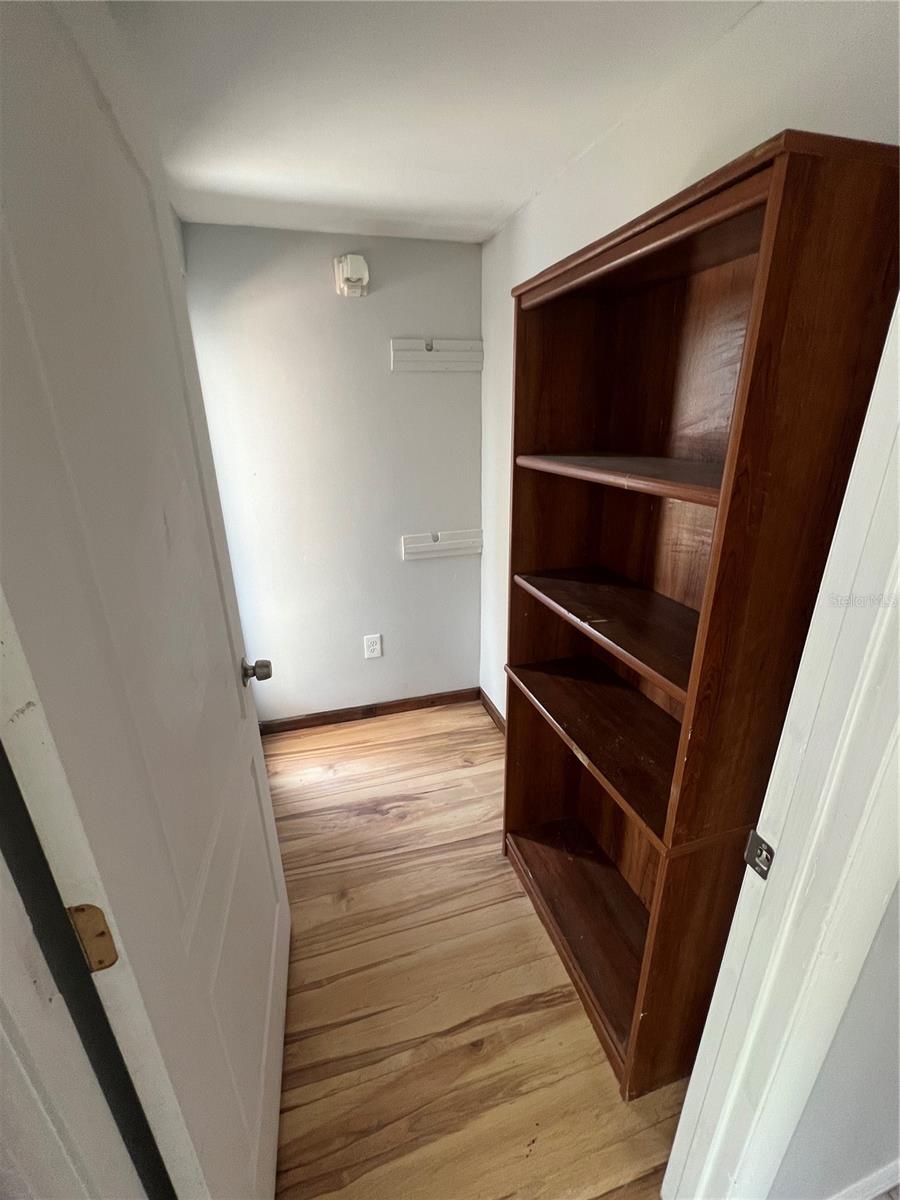 BAYOU VIEW - Residential Lease