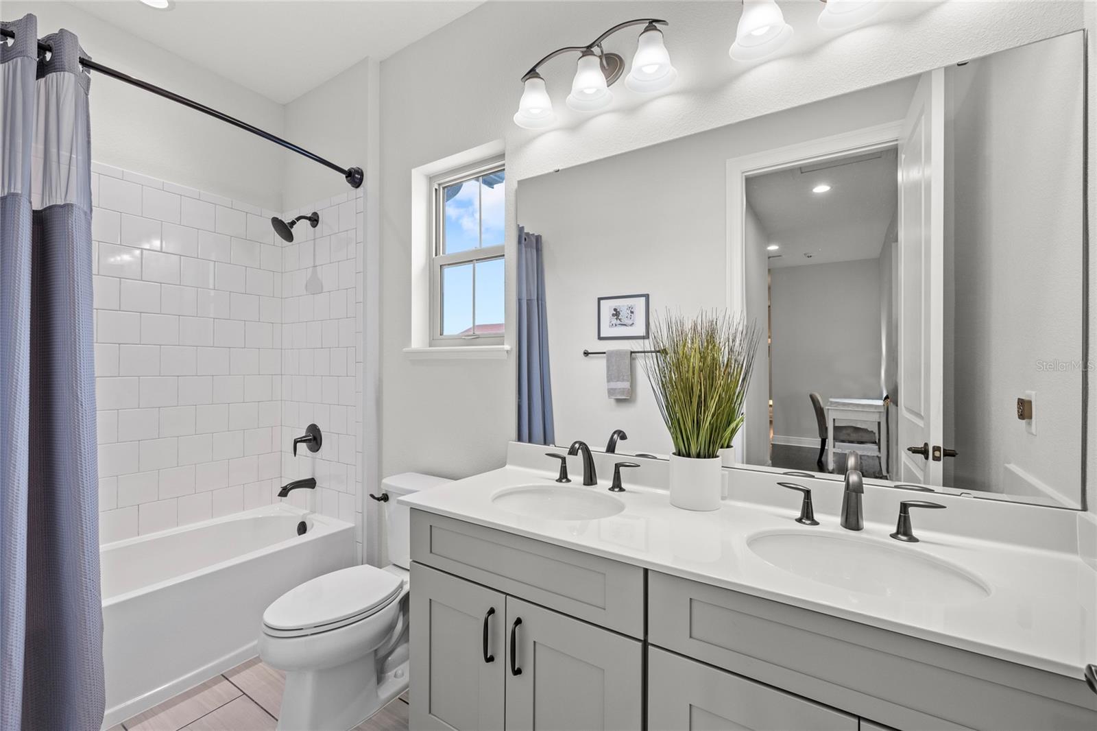 LAKESHORE PRESERVE PH 5 - Residential