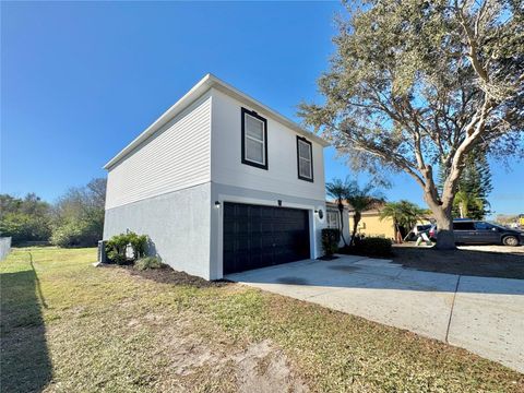 A home in WINTER HAVEN