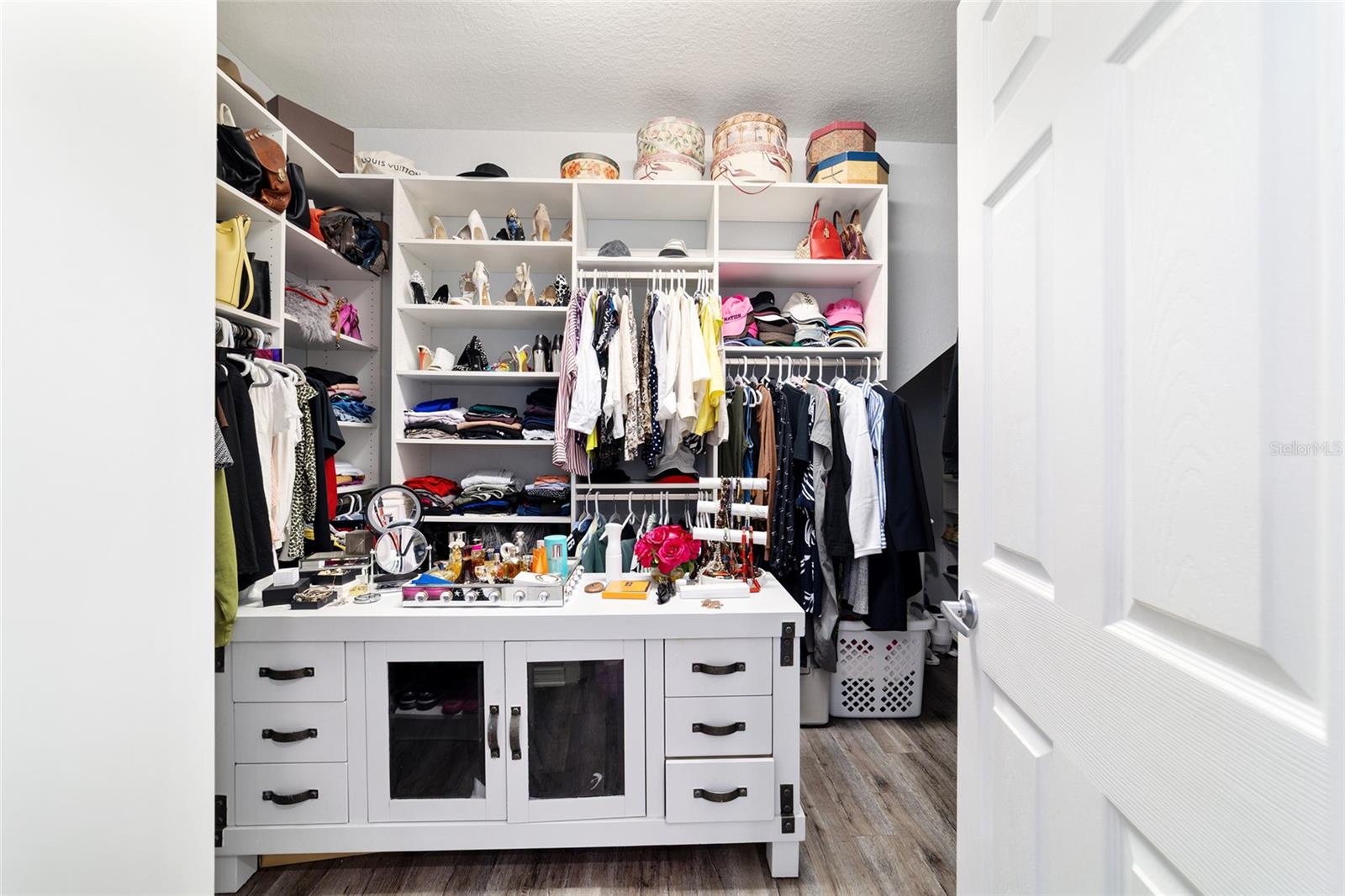 KINGSLAND COUNTRY ESTATE - Residential