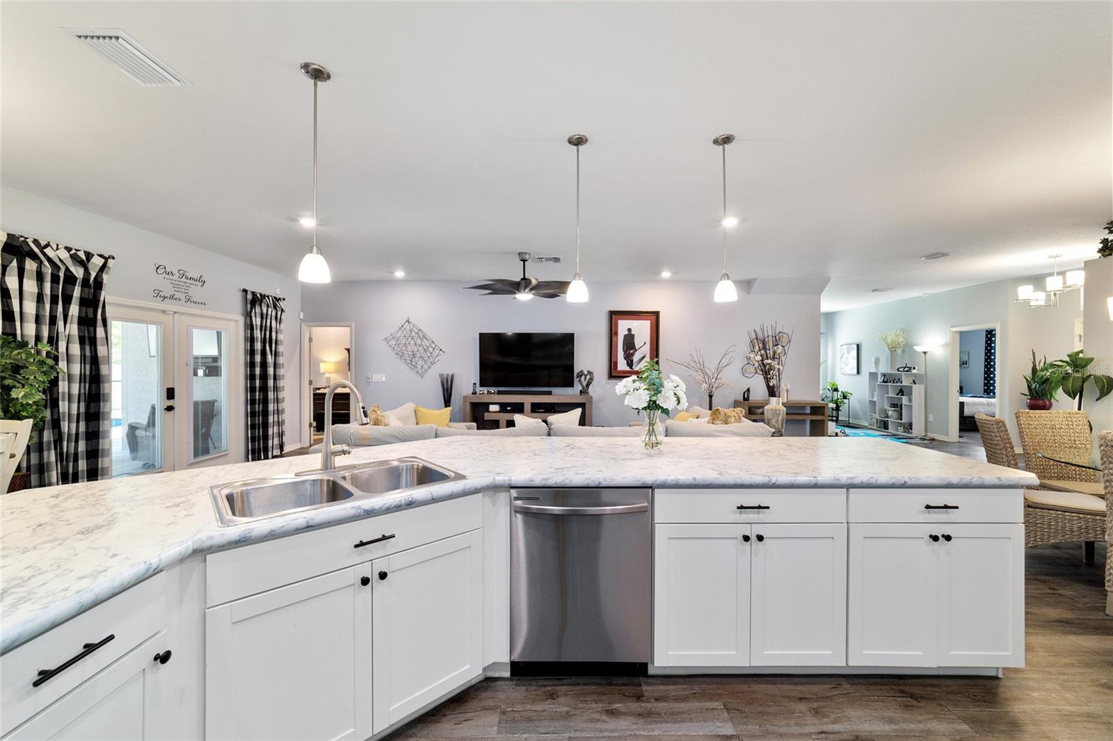 KINGSLAND COUNTRY ESTATE - Residential