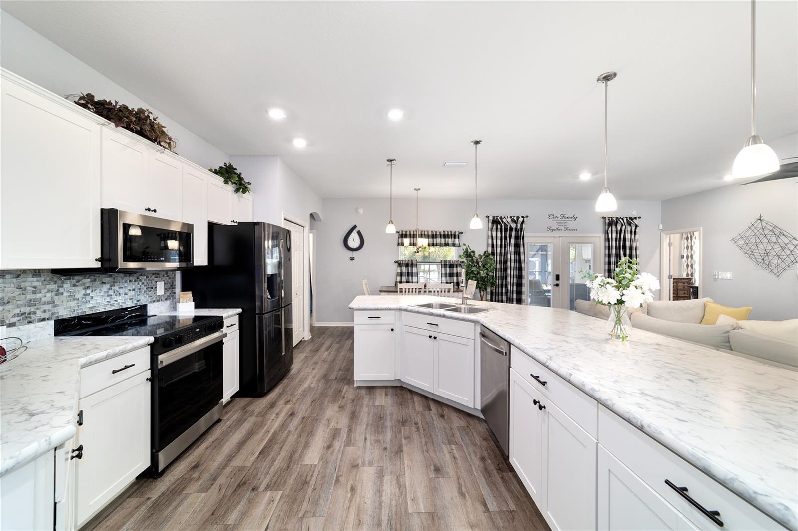 KINGSLAND COUNTRY ESTATE - Residential