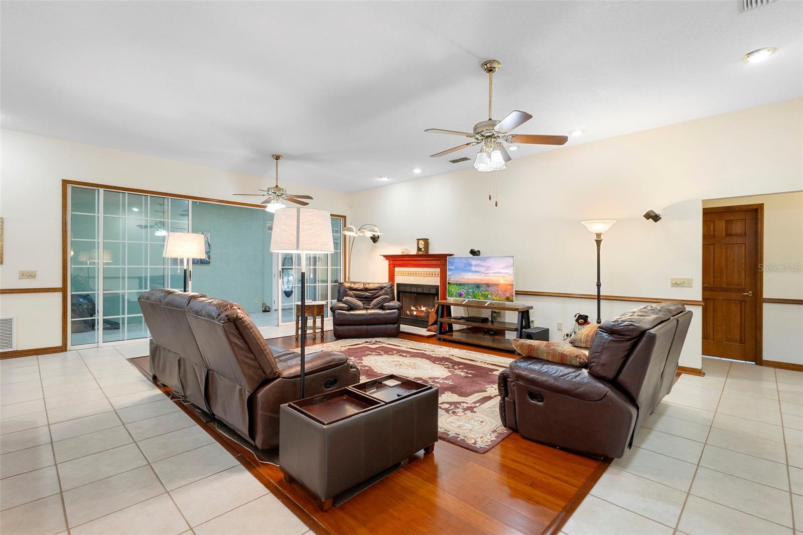 QUAIL HOLLOW/RIVER - Residential