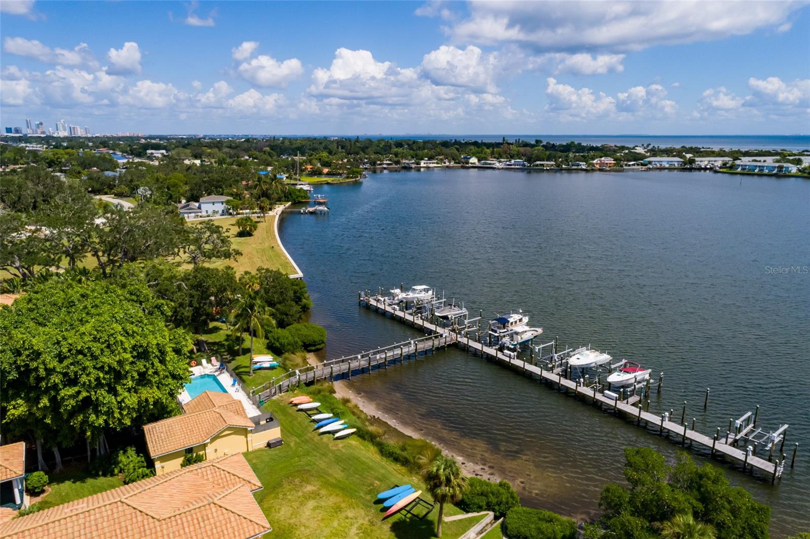 190 BANYAN BAY DRIVE