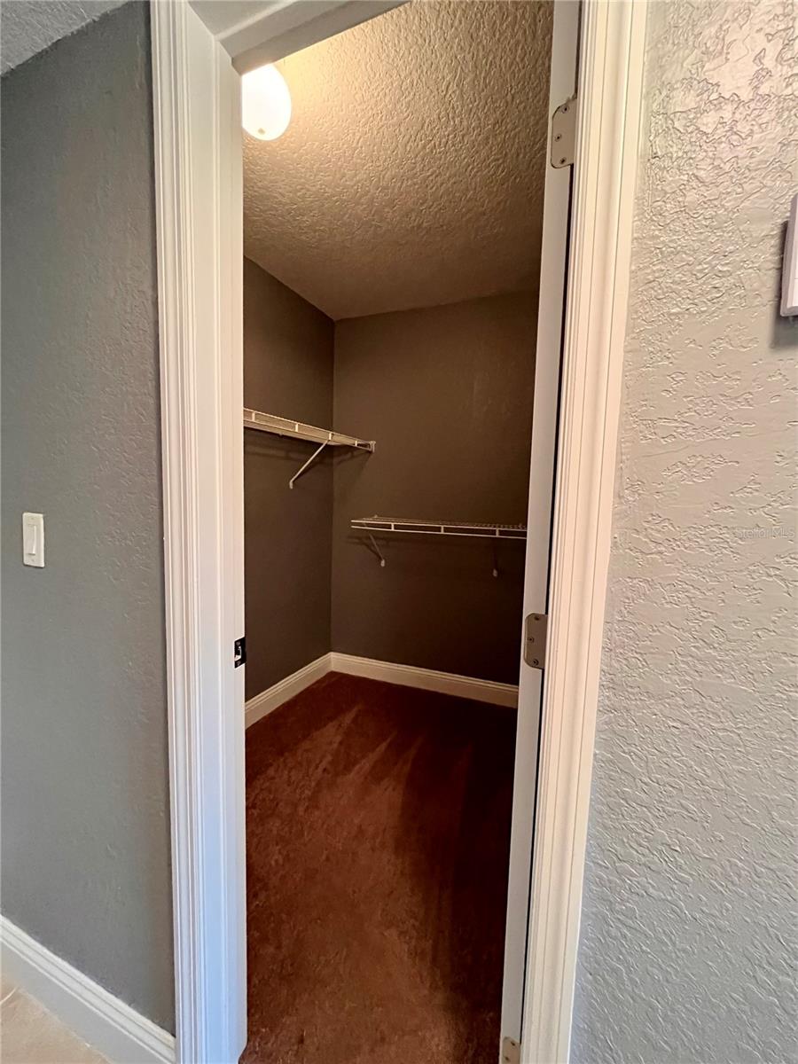 VENETIAN PLACE - Residential