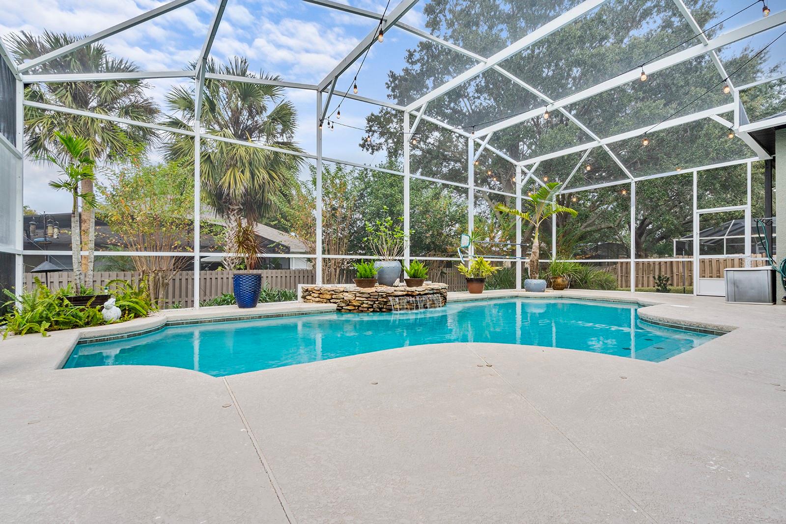 ESTATES AT ALOMA WOODS PH 2 - Residential