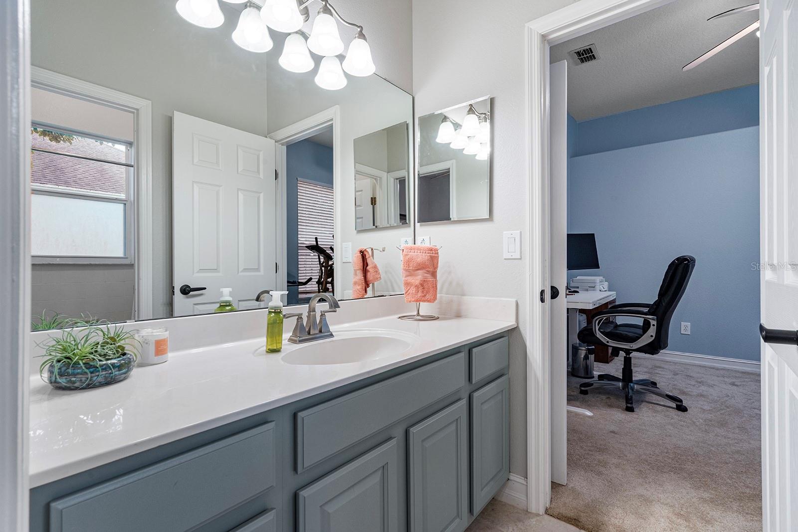 ESTATES AT ALOMA WOODS PH 2 - Residential