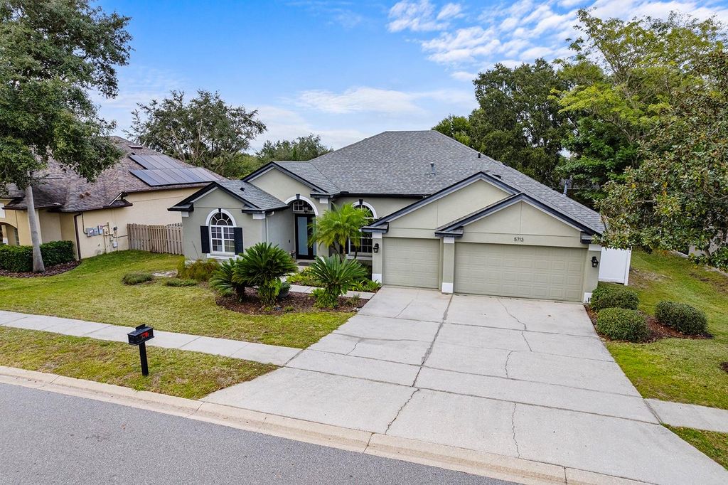 Photo of 5713 Oak Lake Trail, Oviedo, FL 32765 (MLS # O6366565)