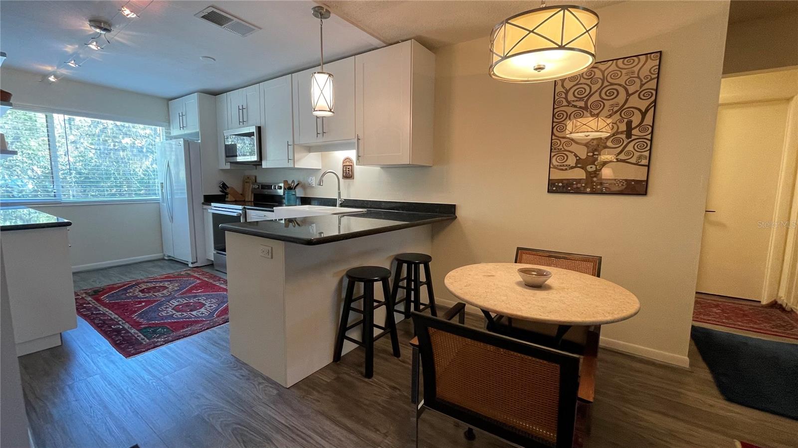 BIVENS LAKE ESTATE S - Residential