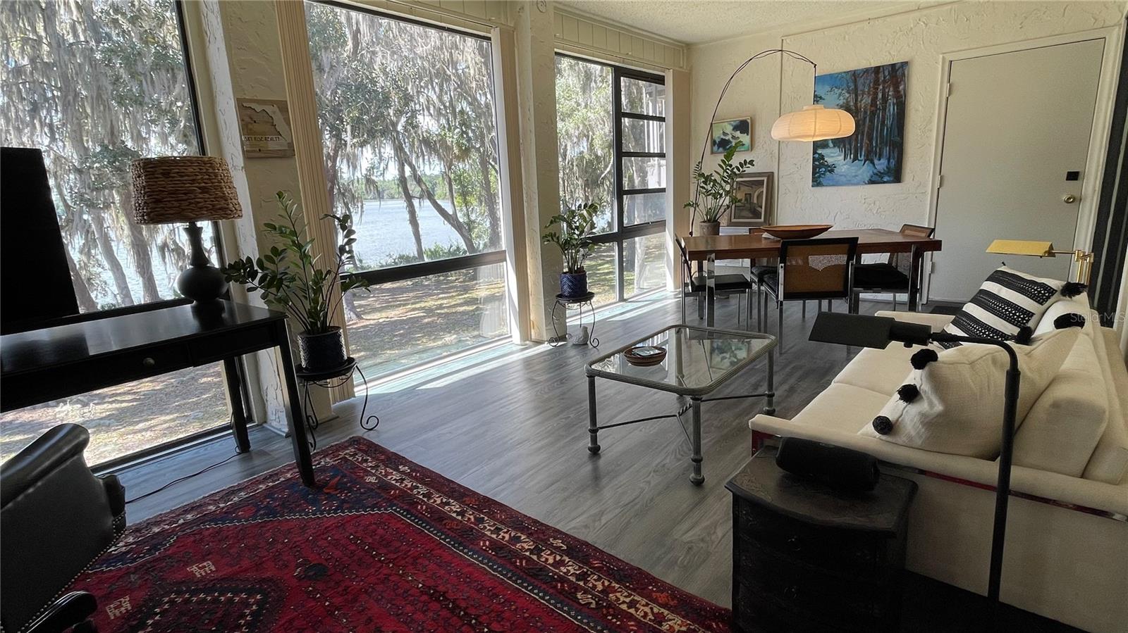 BIVENS LAKE ESTATE S - Residential