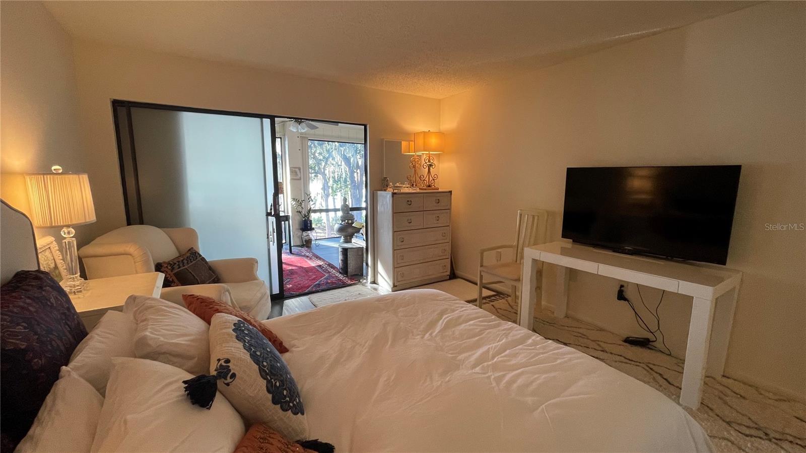 BIVENS LAKE ESTATE S - Residential