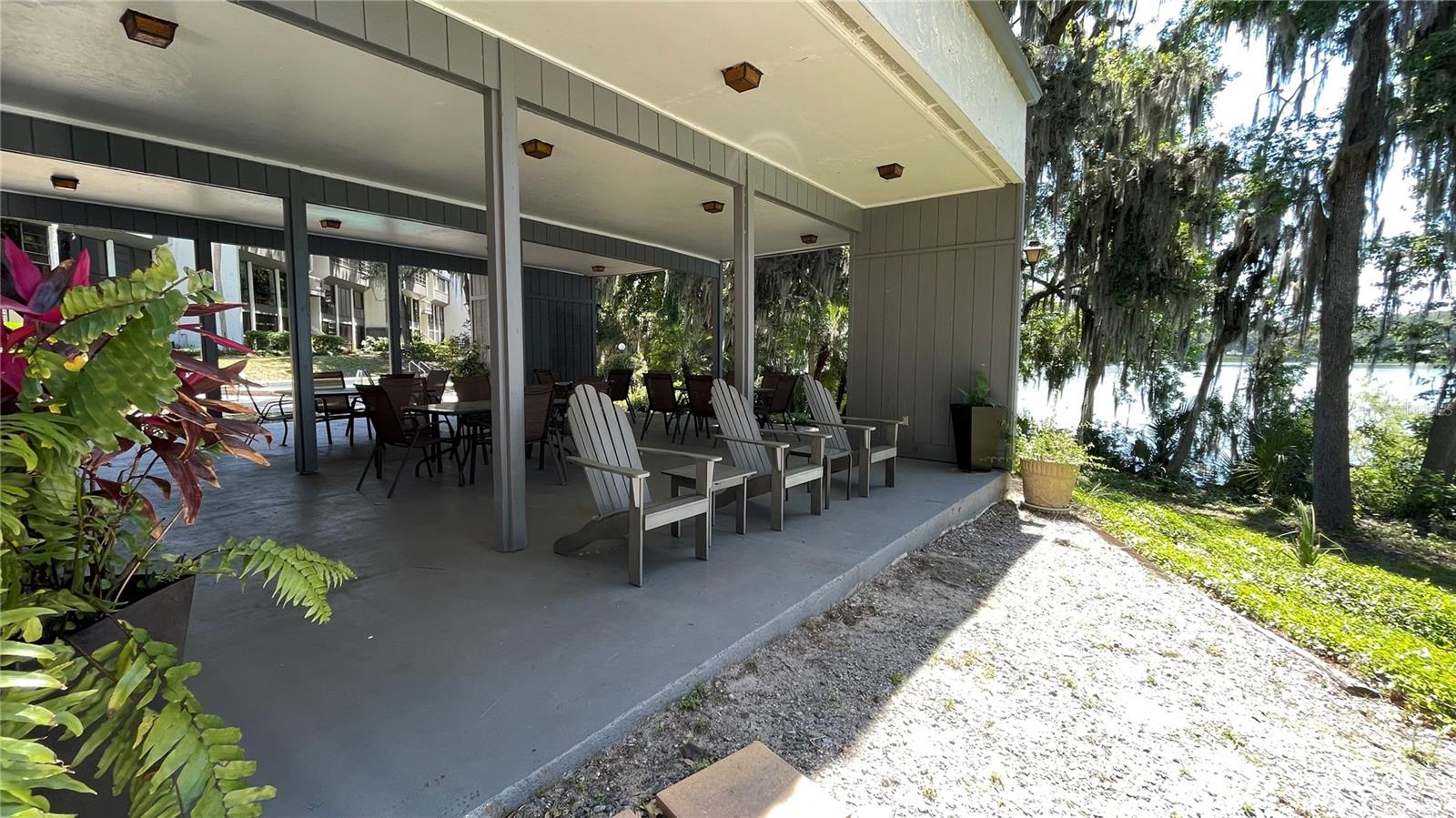 BIVENS LAKE ESTATE S - Residential