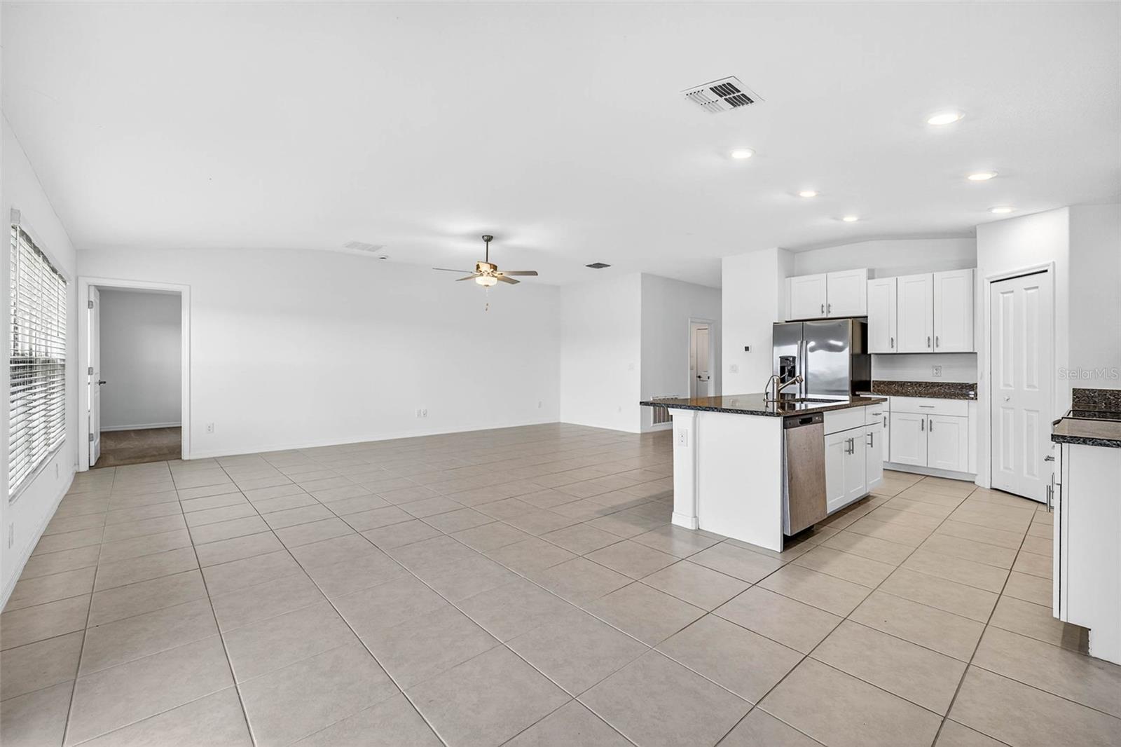 EPPERSON NORTH VILLAGE B - Residential Lease