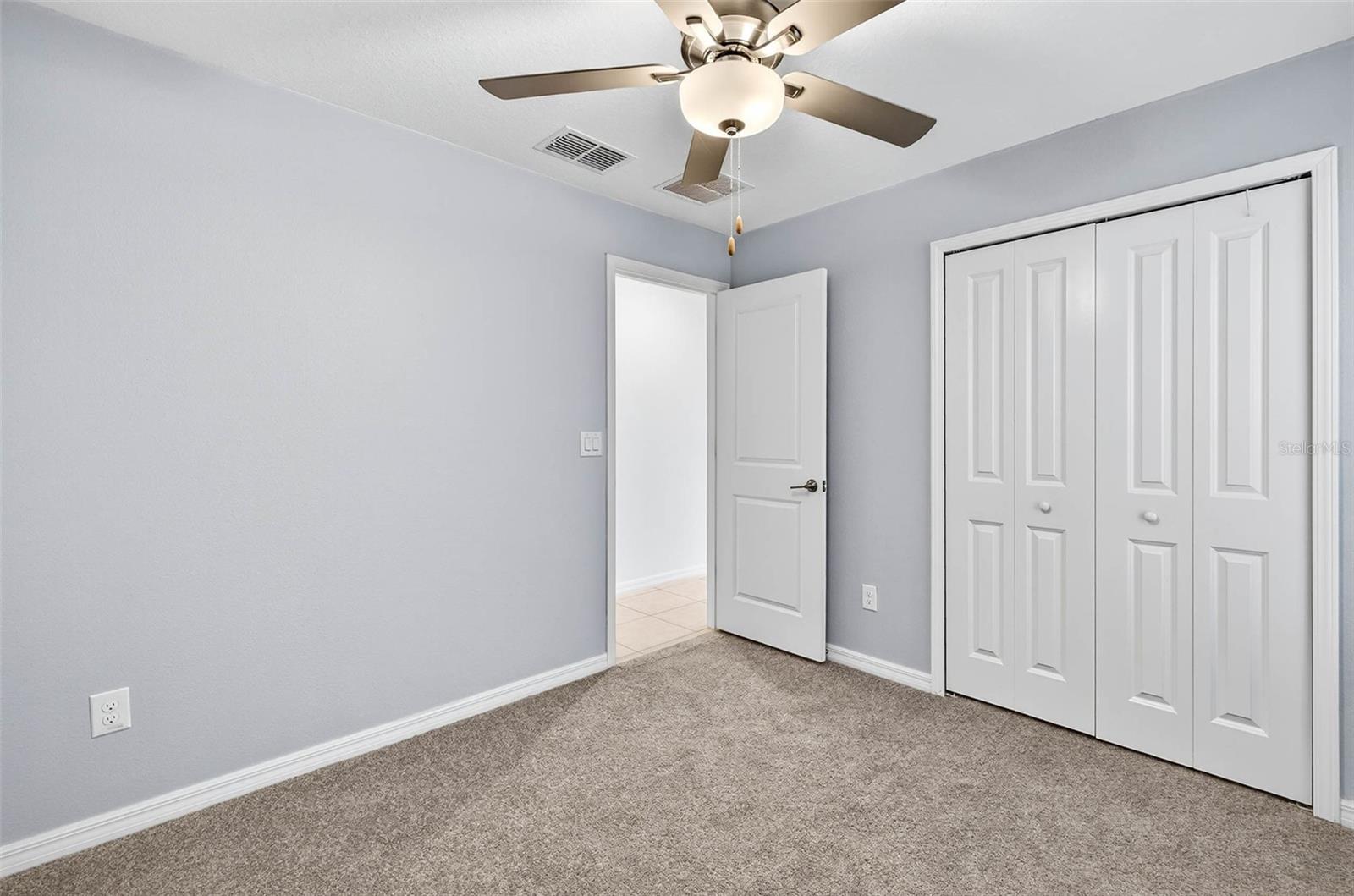 EPPERSON NORTH VILLAGE B - Residential Lease