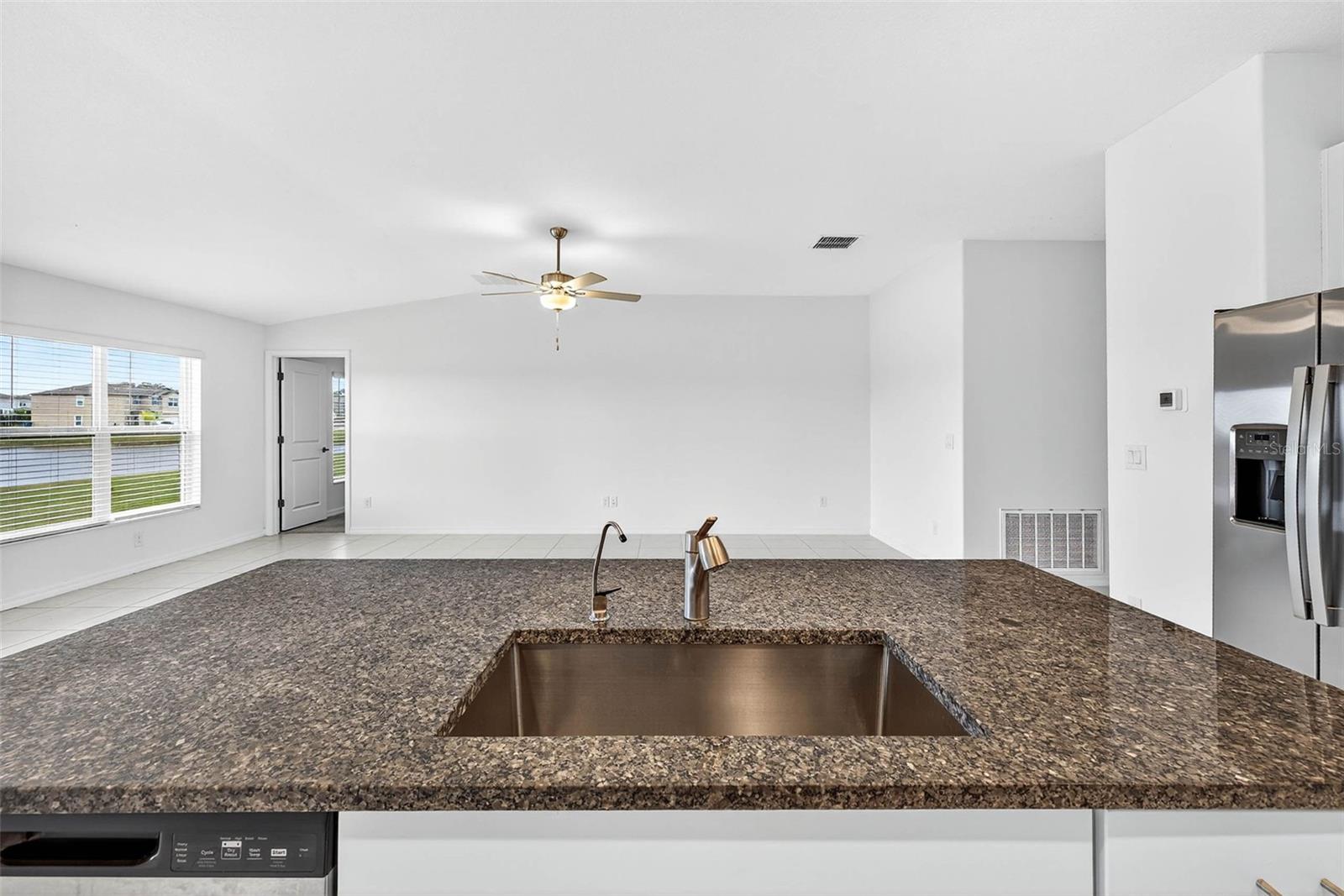 EPPERSON NORTH VILLAGE B - Residential Lease