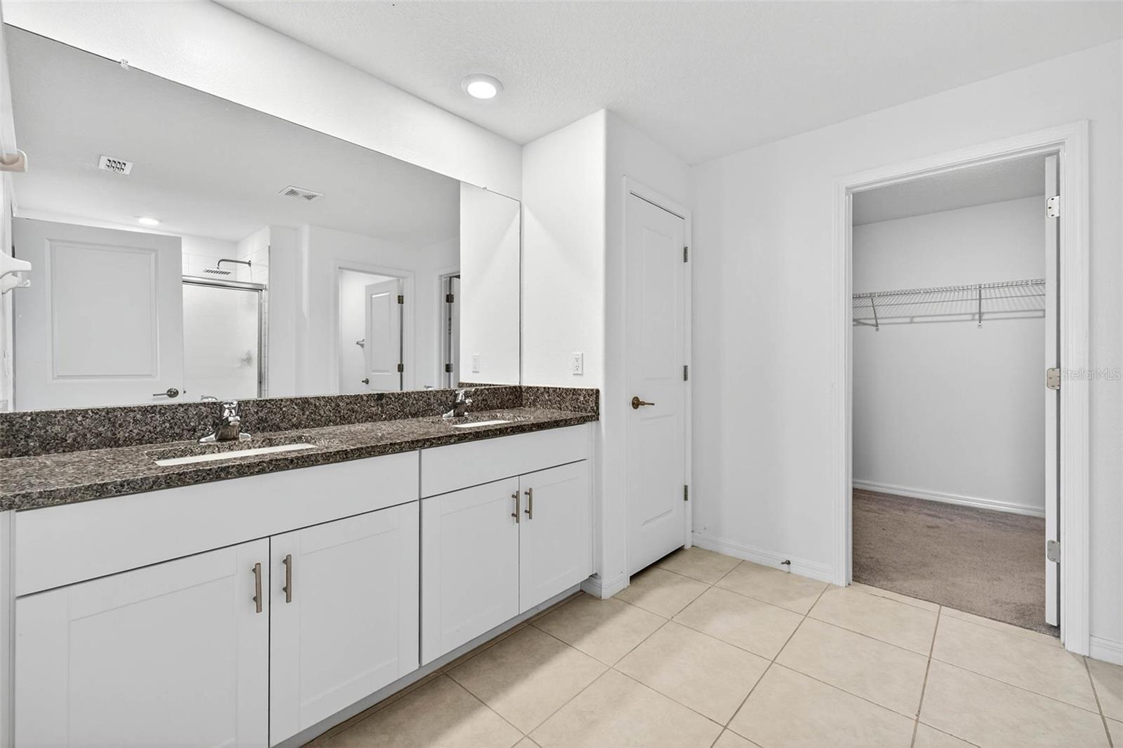 EPPERSON NORTH VILLAGE B - Residential Lease