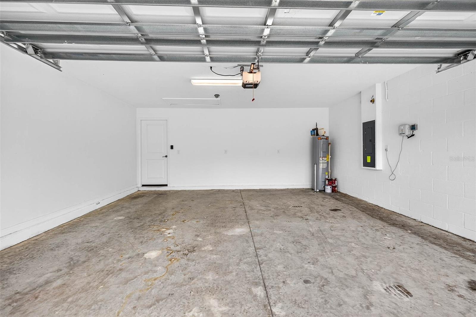 EPPERSON NORTH VILLAGE B - Residential Lease