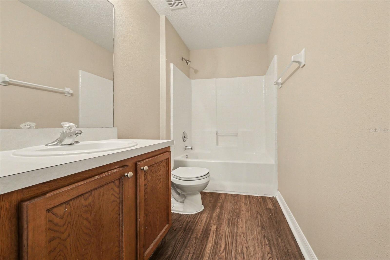 GROVELAND LEXINGTON VILLAGE PH 02 - Residential
