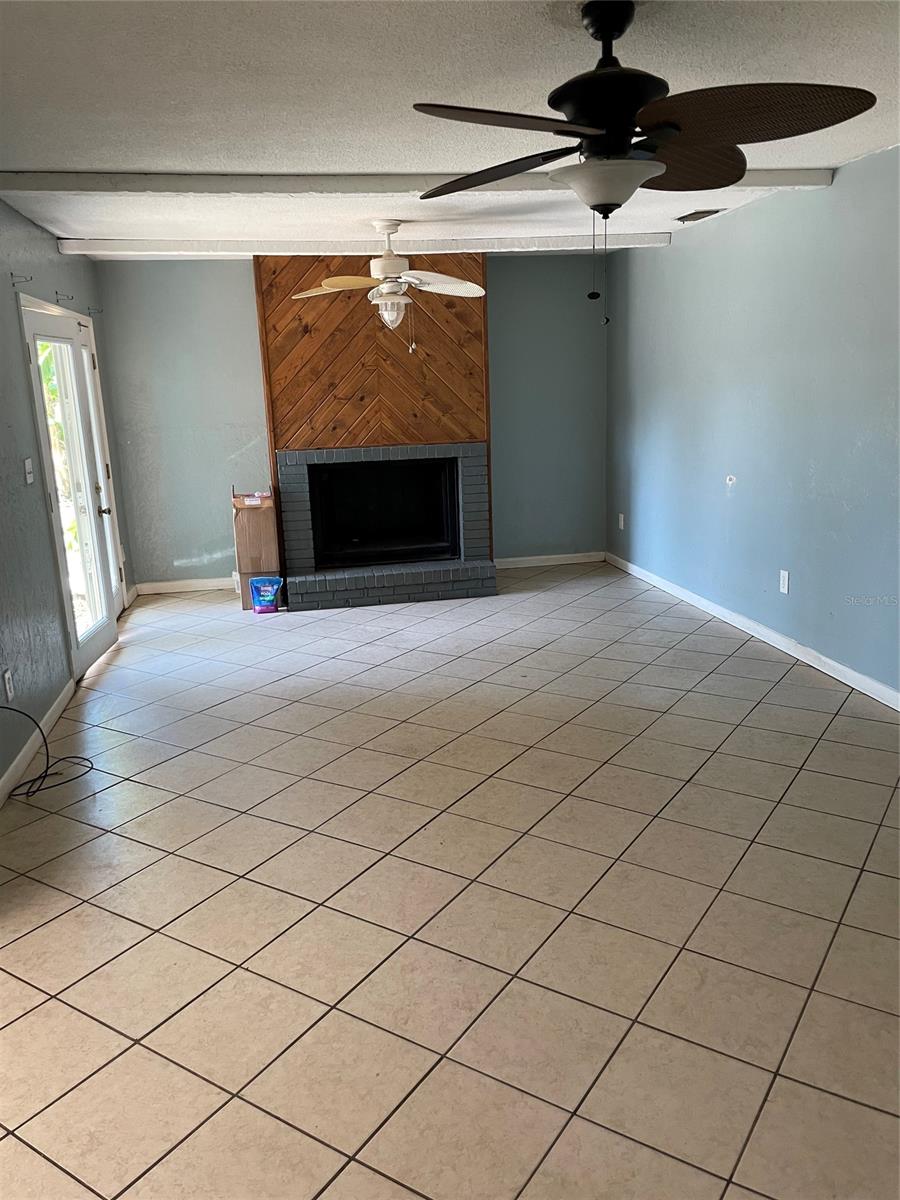 Florida Shores 01 - Residential