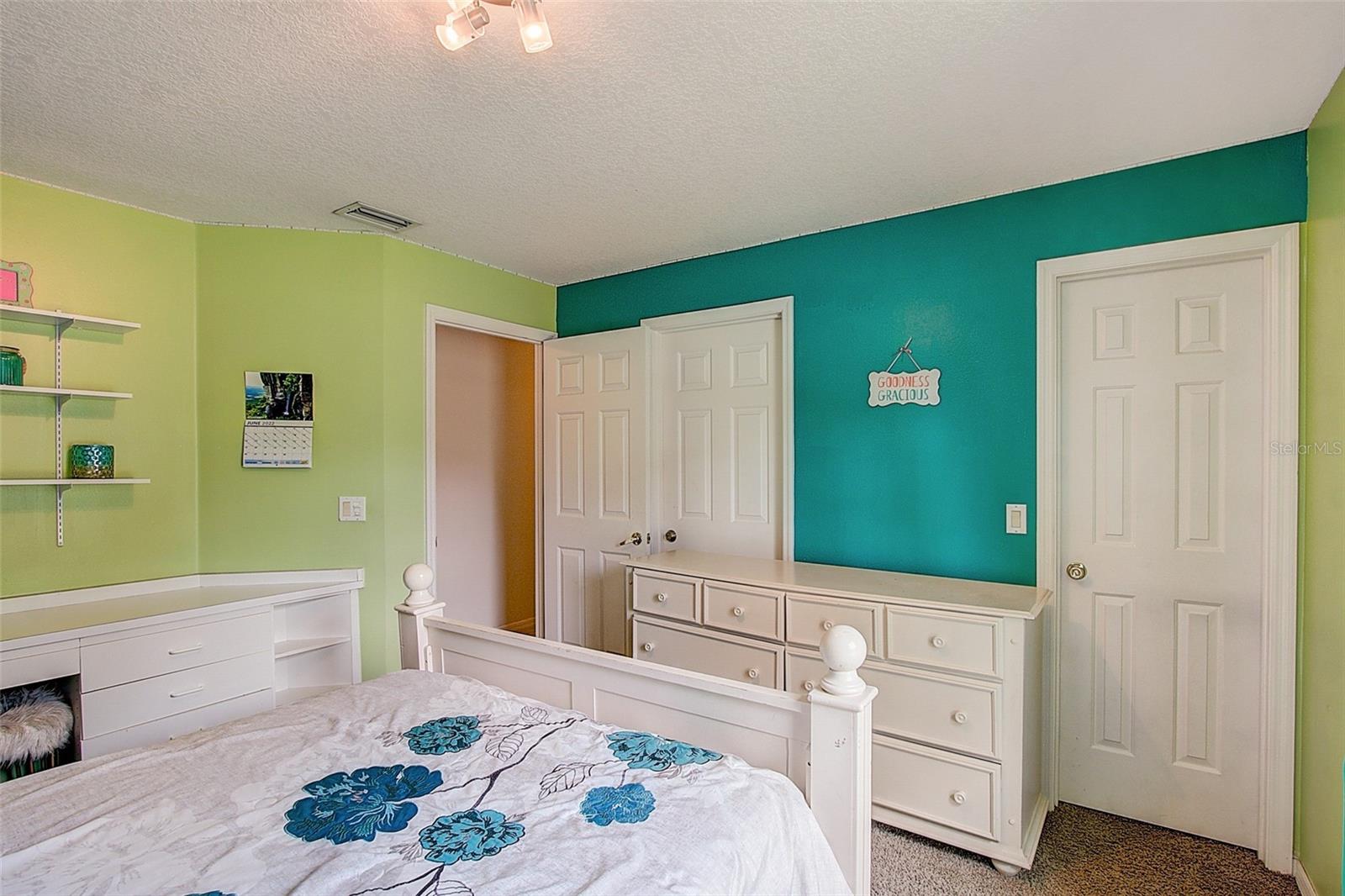 LIVE OAK ESTATES - Residential