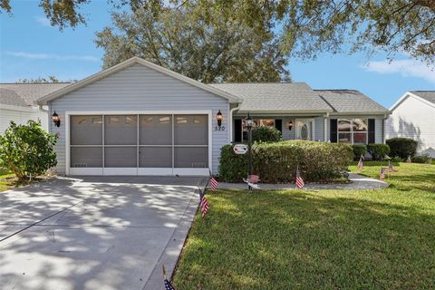 A home in LADY LAKE