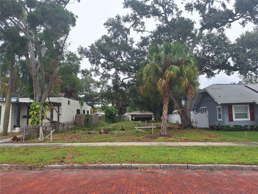 3910 8TH ST S, SAINT PETERSBURG, FL 33705 - Image bfdddc4c3d0c3cd1c40e03eba6a3d193/598426862