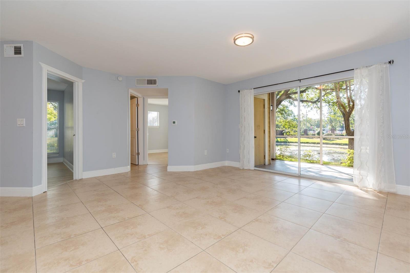 THE LANDINGS OF TAMPA A CONDOM - Residential Lease