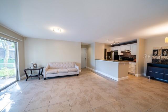 THE LANDINGS OF TAMPA A CONDOM - Residential Lease