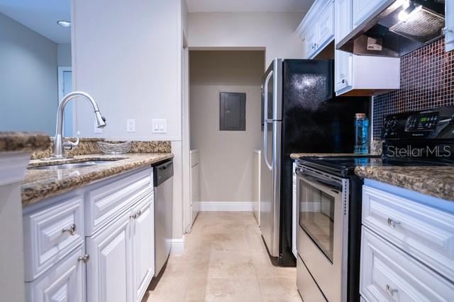 THE LANDINGS OF TAMPA A CONDOM - Residential Lease