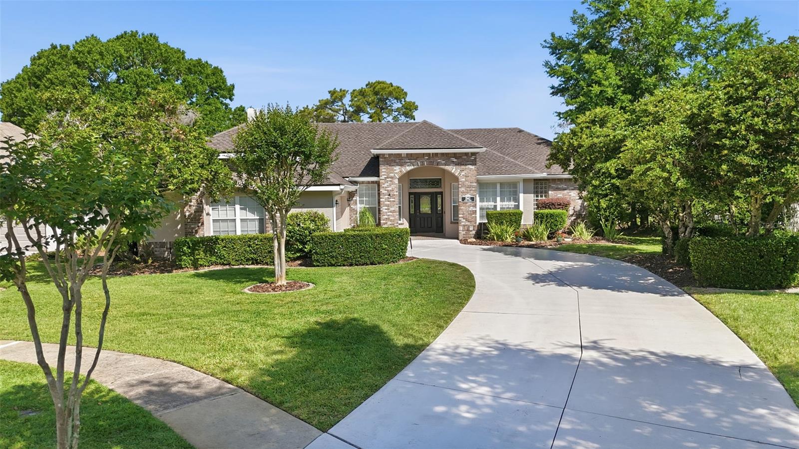 MOUNT DORA COUNTRY CLUB MOUNT DORA UNIT 01 - Residential