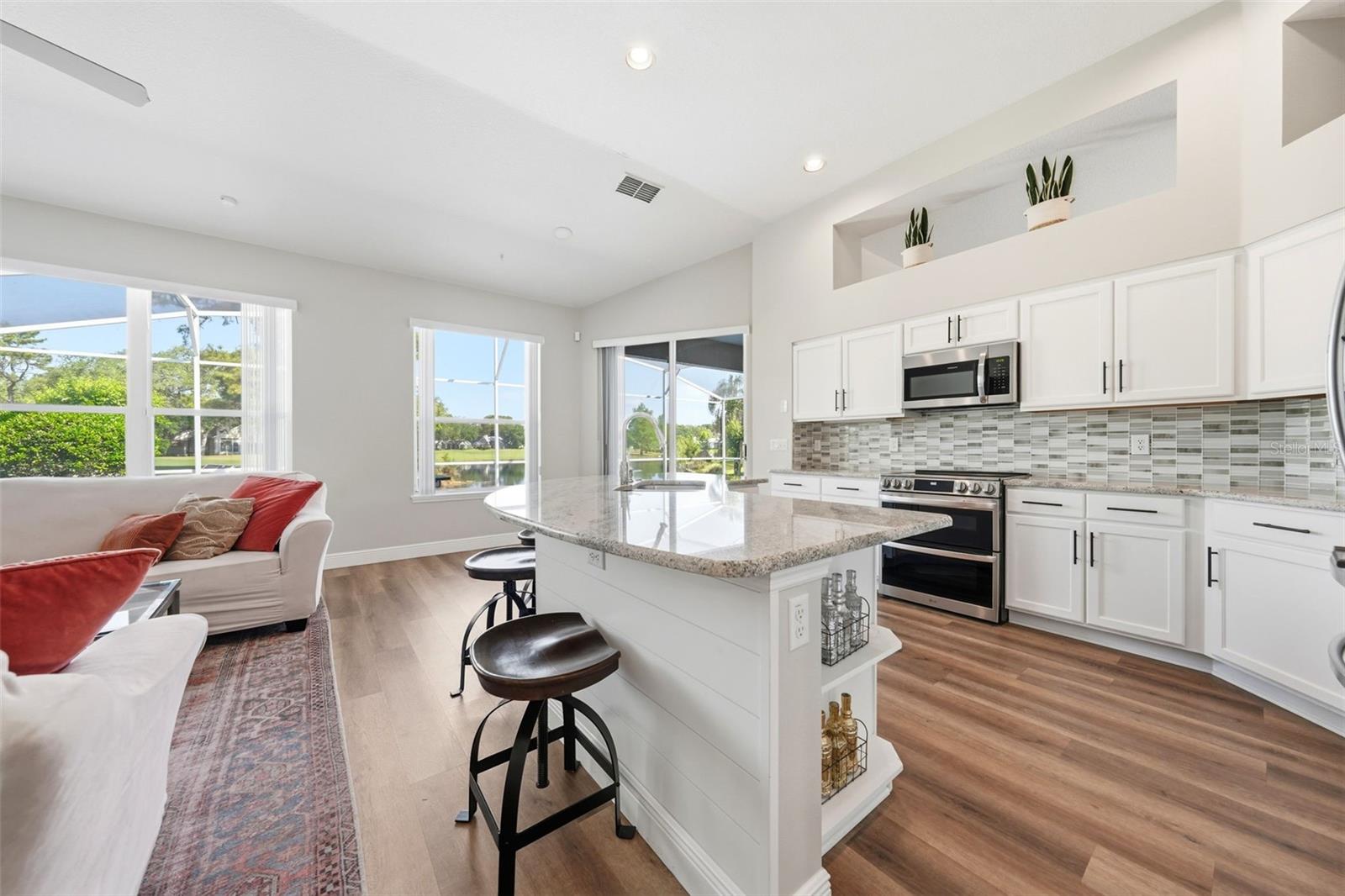 MOUNT DORA COUNTRY CLUB MOUNT DORA UNIT 01 - Residential