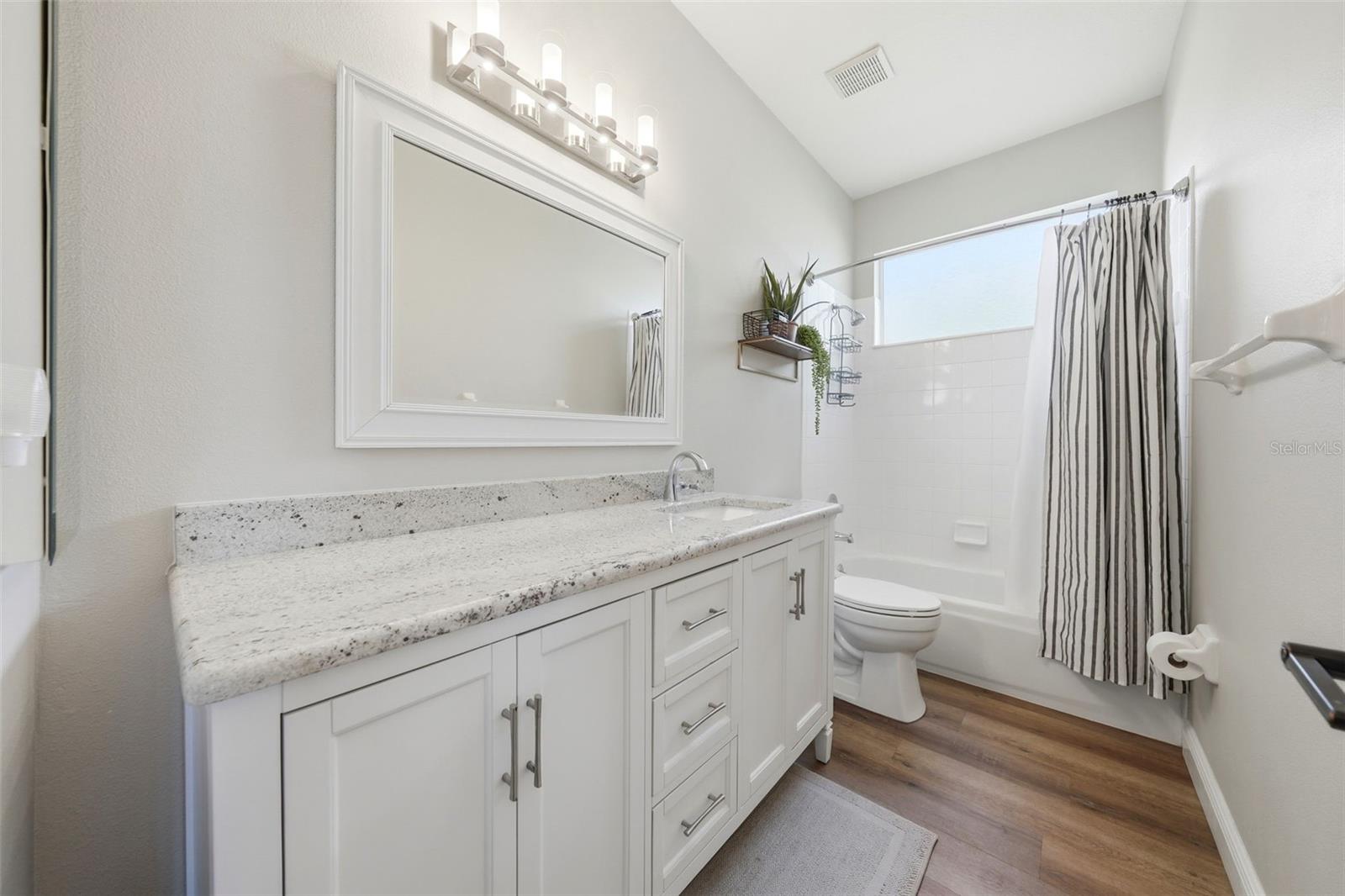 MOUNT DORA COUNTRY CLUB MOUNT DORA UNIT 01 - Residential