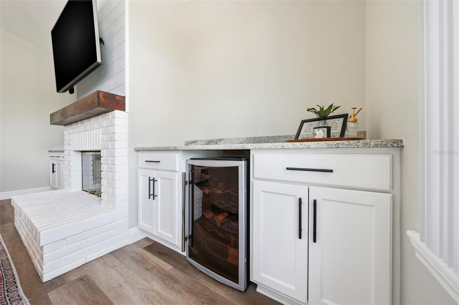 MOUNT DORA COUNTRY CLUB MOUNT DORA UNIT 01 - Residential