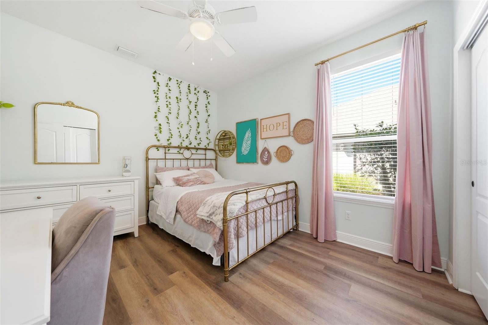 MOUNT DORA COUNTRY CLUB MOUNT DORA UNIT 01 - Residential