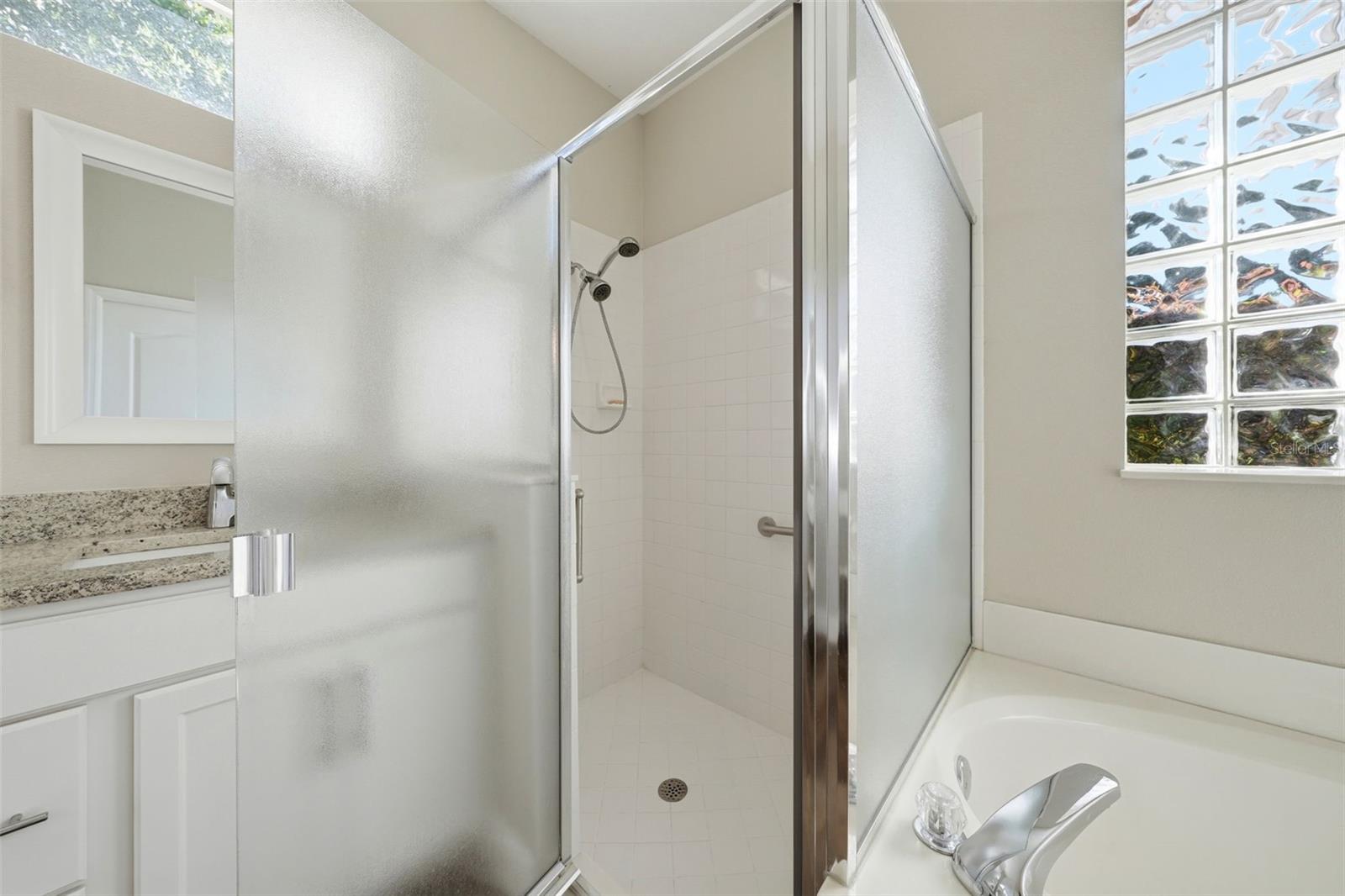 MOUNT DORA COUNTRY CLUB MOUNT DORA UNIT 01 - Residential