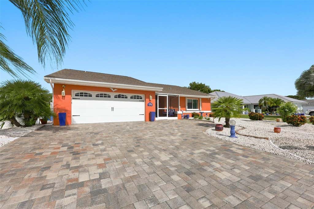 Photo of 1002 El Rancho Drive, Sun City Center, FL 33573 (MLS # TB8531194)