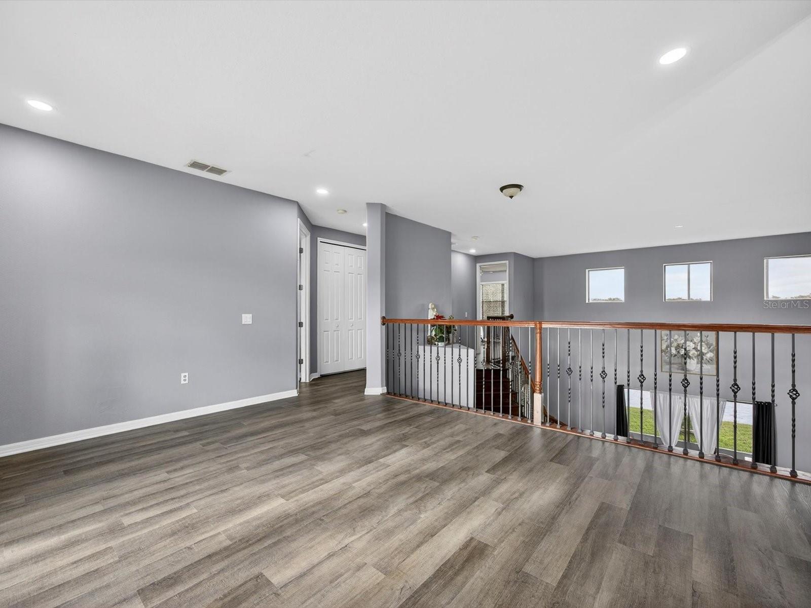 SHINGLE CREEK RESERVE AT THE OAKS PH 5 - Residential