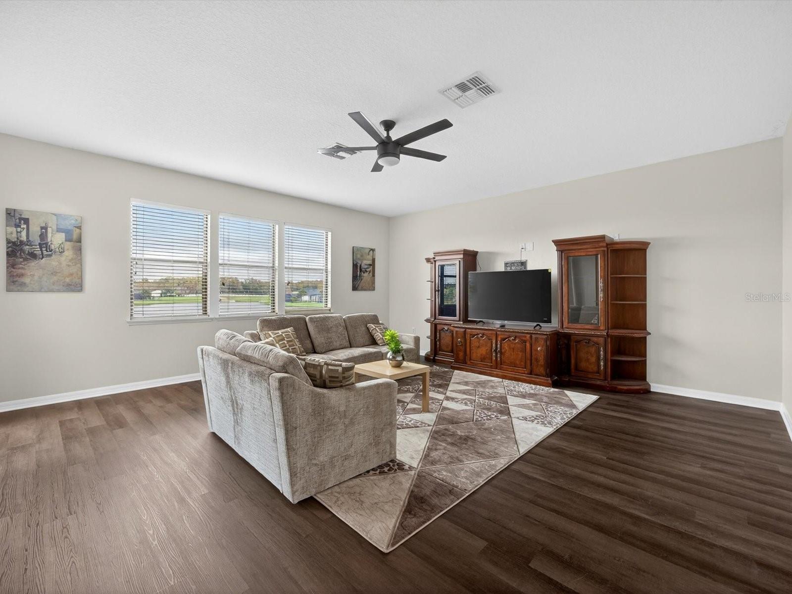 SHINGLE CREEK RESERVE AT THE OAKS PH 5 - Residential