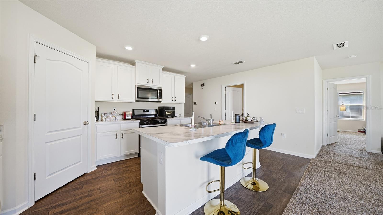 ENTRADA PH 2 UN 4 - Residential