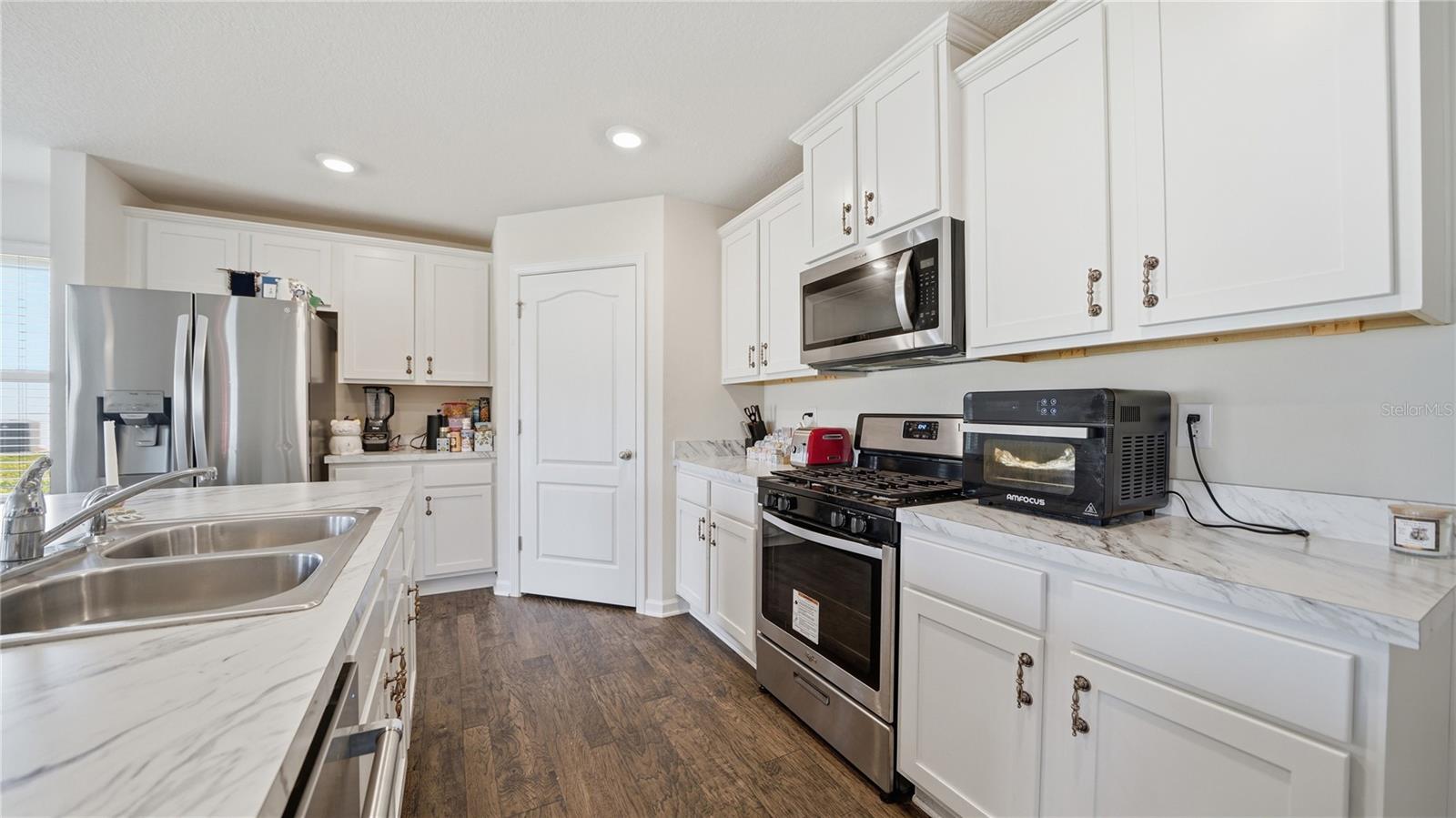 ENTRADA PH 2 UN 4 - Residential