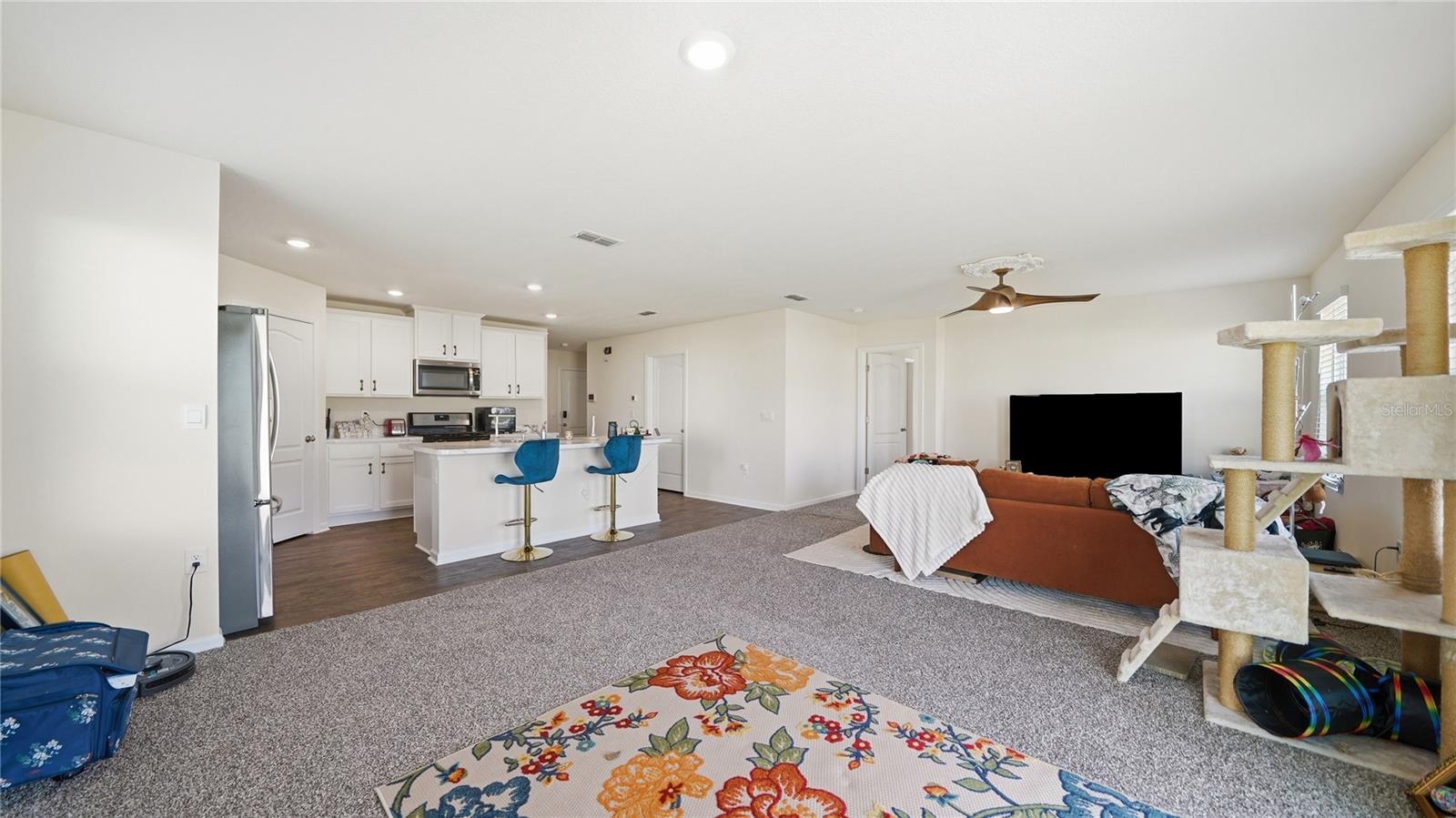 ENTRADA PH 2 UN 4 - Residential