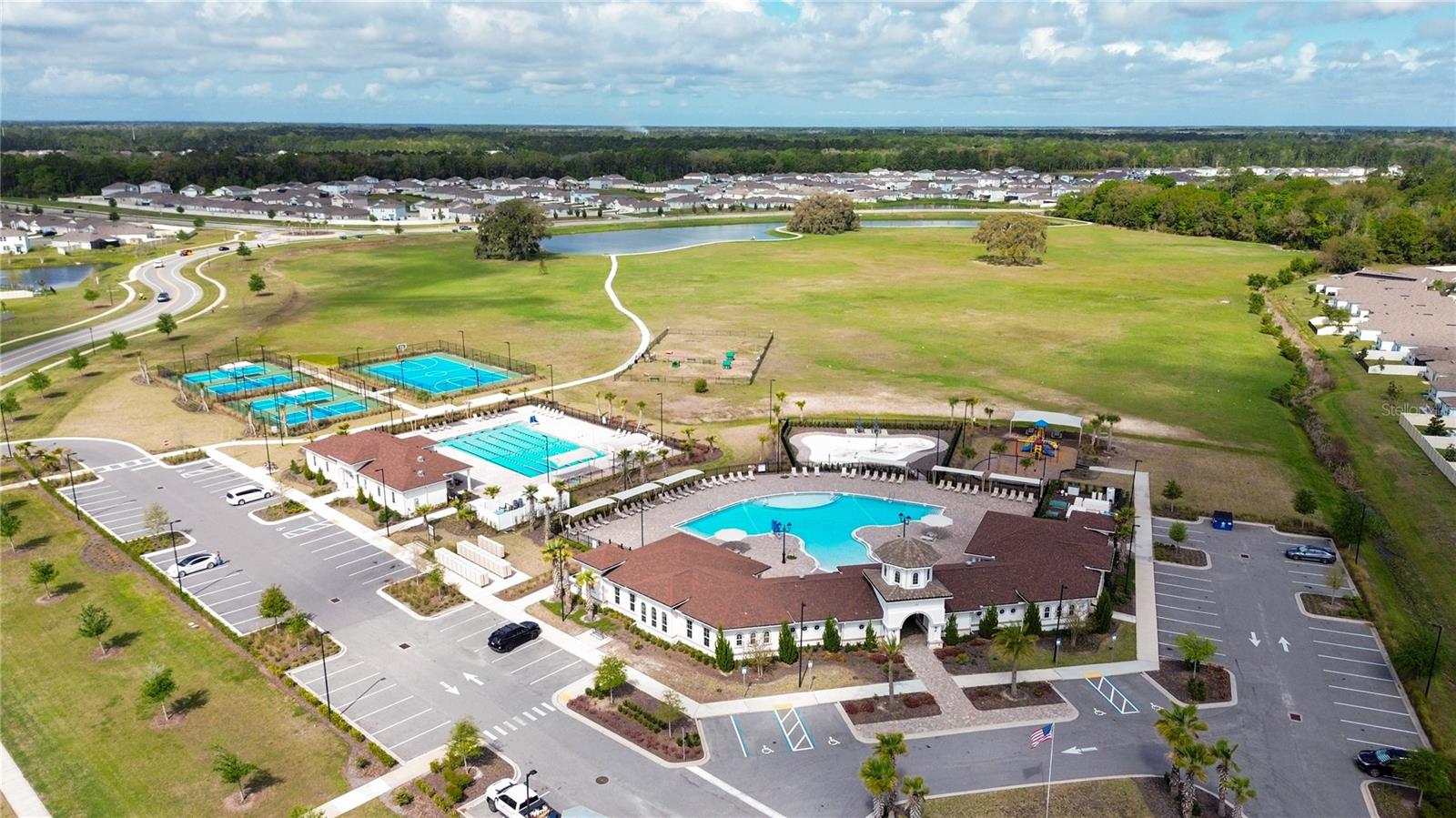 ENTRADA PH 2 UN 4 - Residential