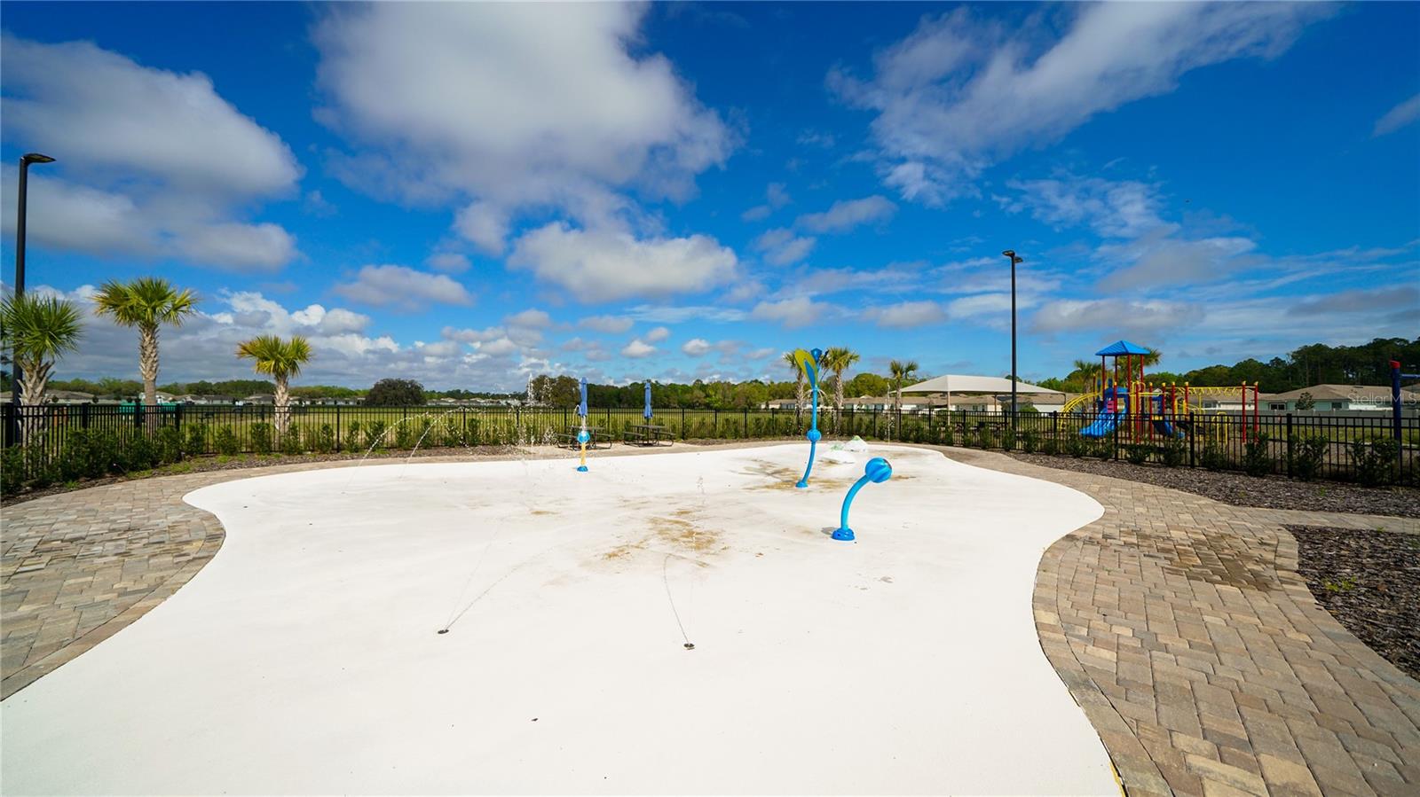 ENTRADA PH 2 UN 4 - Residential