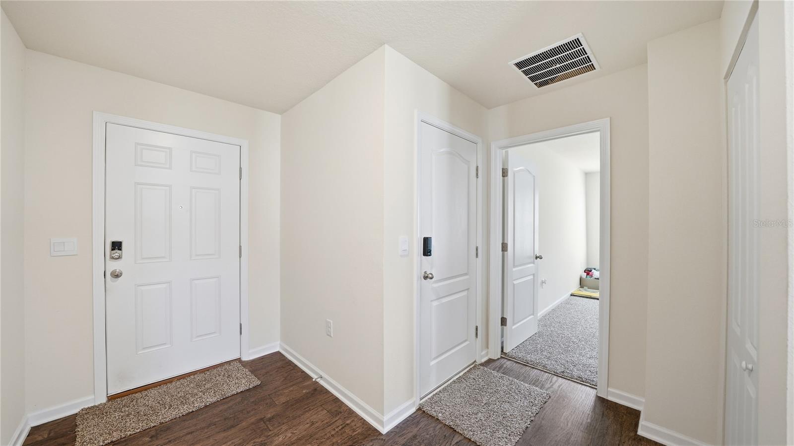 ENTRADA PH 2 UN 4 - Residential