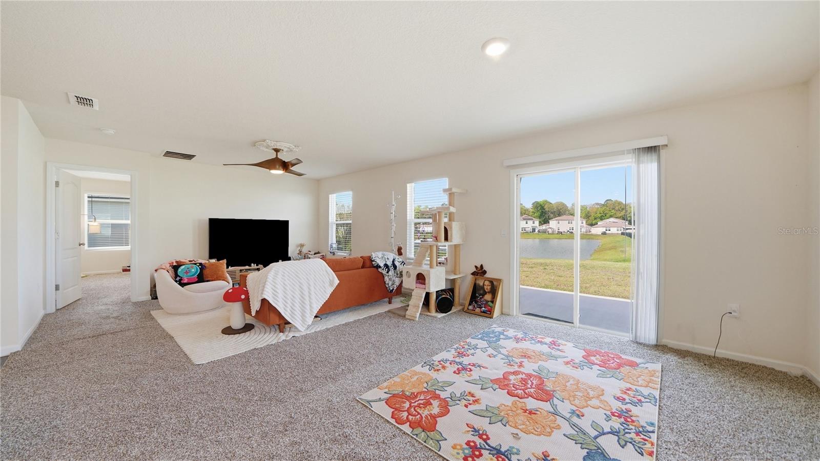 ENTRADA PH 2 UN 4 - Residential