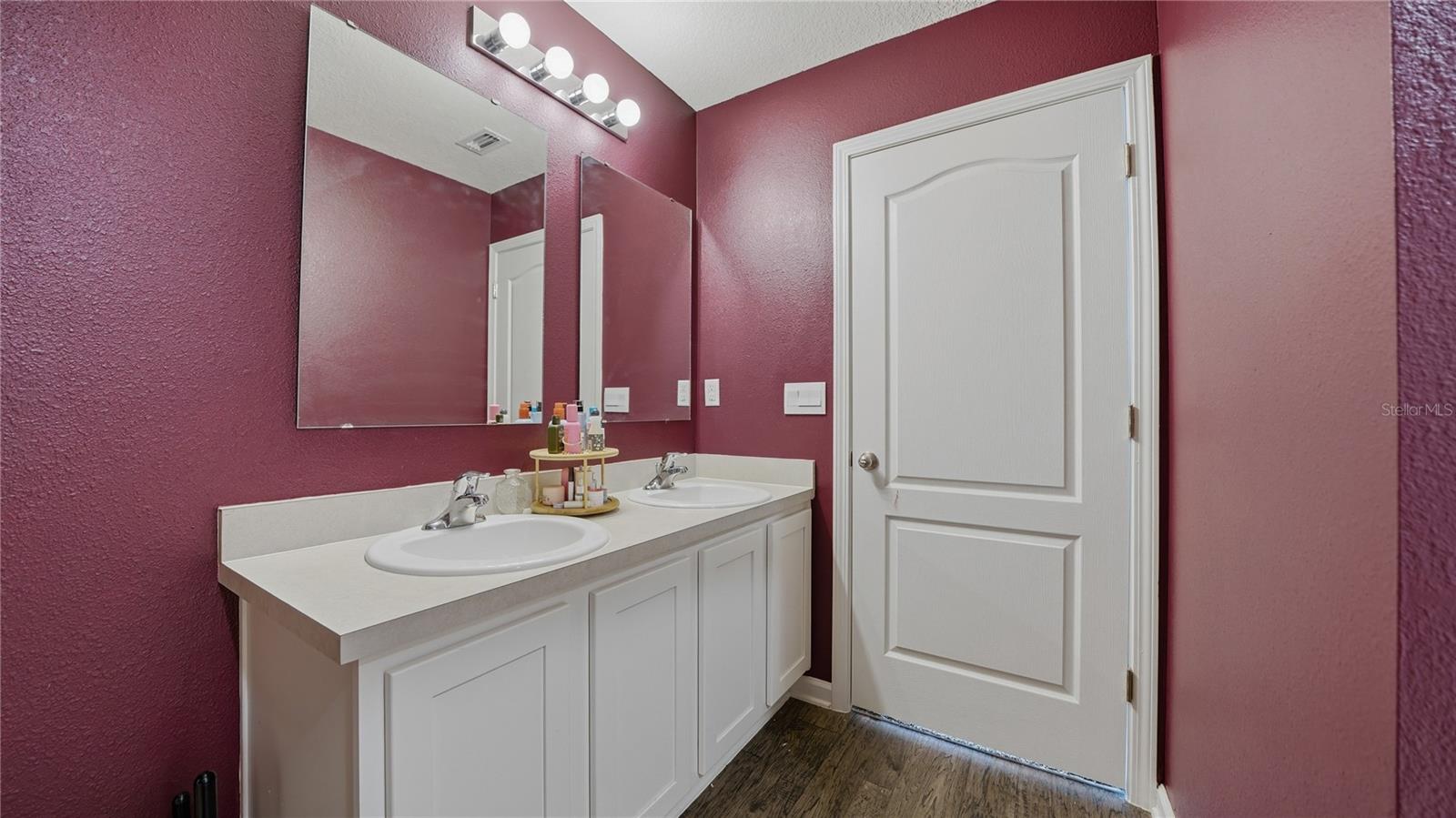 ENTRADA PH 2 UN 4 - Residential