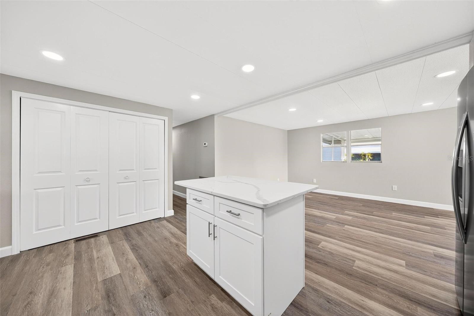 TAVARES LAKE FRANCES ESTATES - Residential