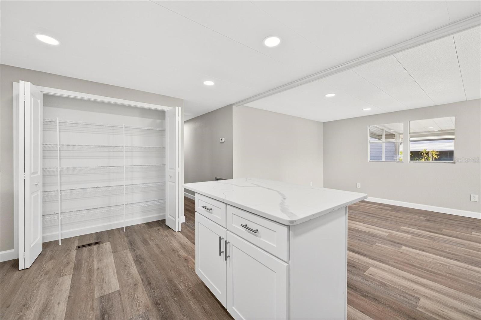 TAVARES LAKE FRANCES ESTATES - Residential