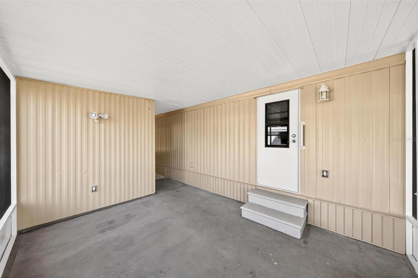 TAVARES LAKE FRANCES ESTATES - Residential