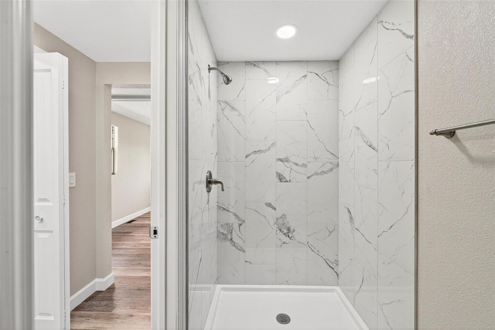 TAVARES LAKE FRANCES ESTATES - Residential